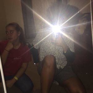 Meet your Posher, Layla